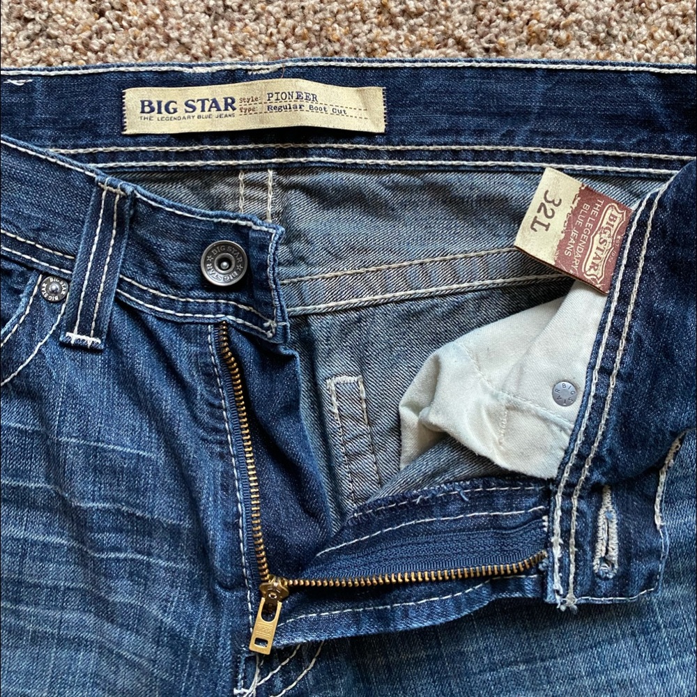 Big Star Pioneer Jeans (Size 32L)